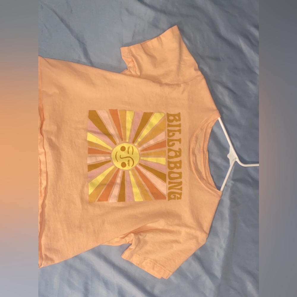 Women’s crop top shirt sleeve billabong